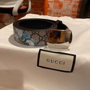 Gucci GG Supreme Blooms Belt - Like New